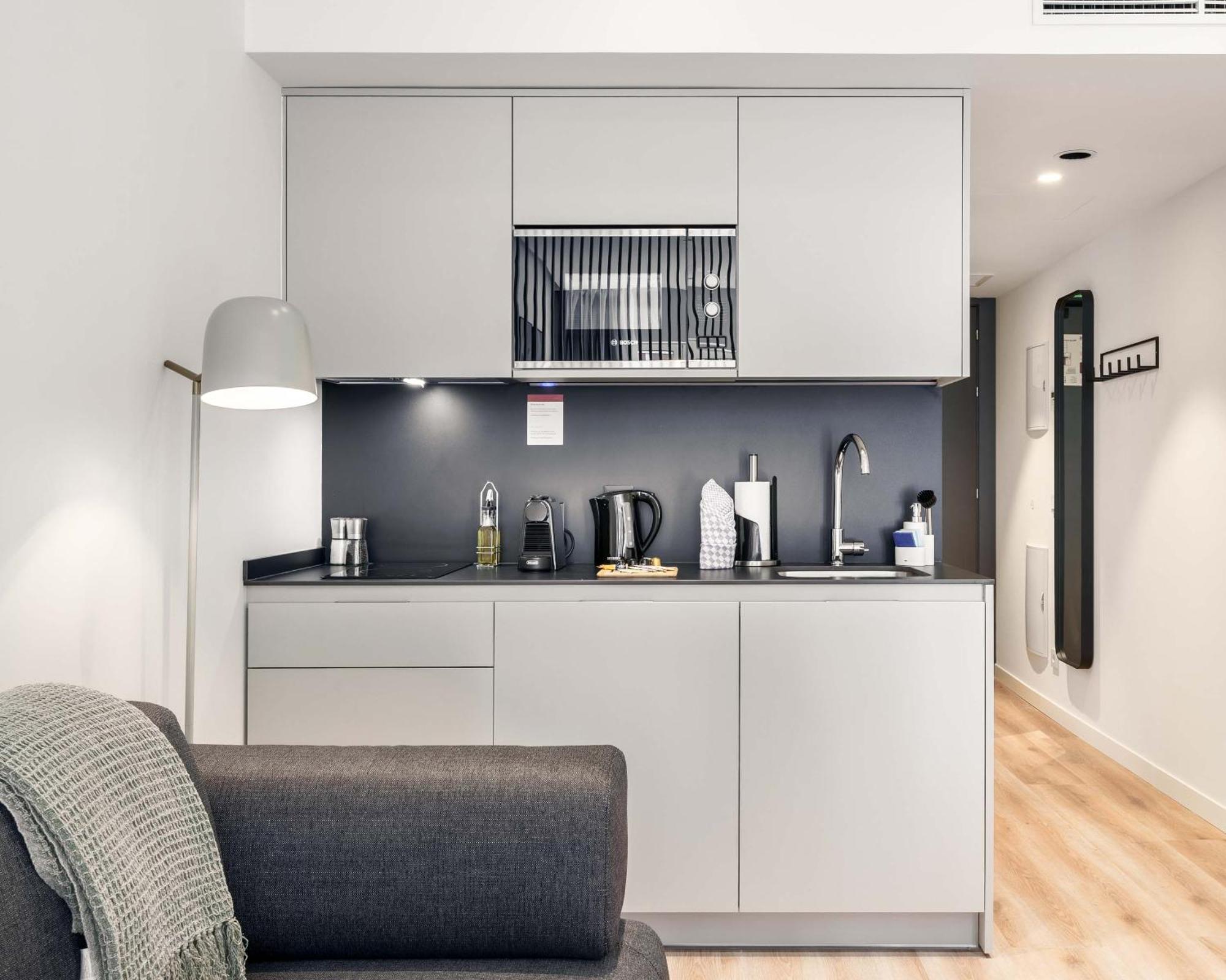 Limehome Madrid Calle De Juan Hurtado De Mendoza Экстерьер фото