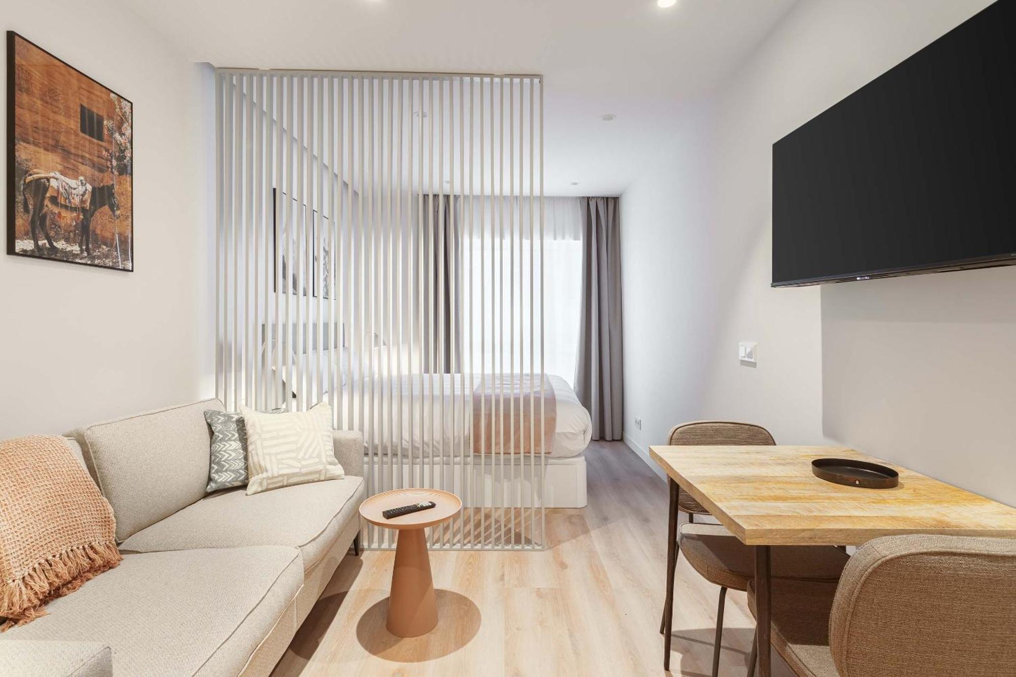 Limehome Madrid Calle De Juan Hurtado De Mendoza Экстерьер фото