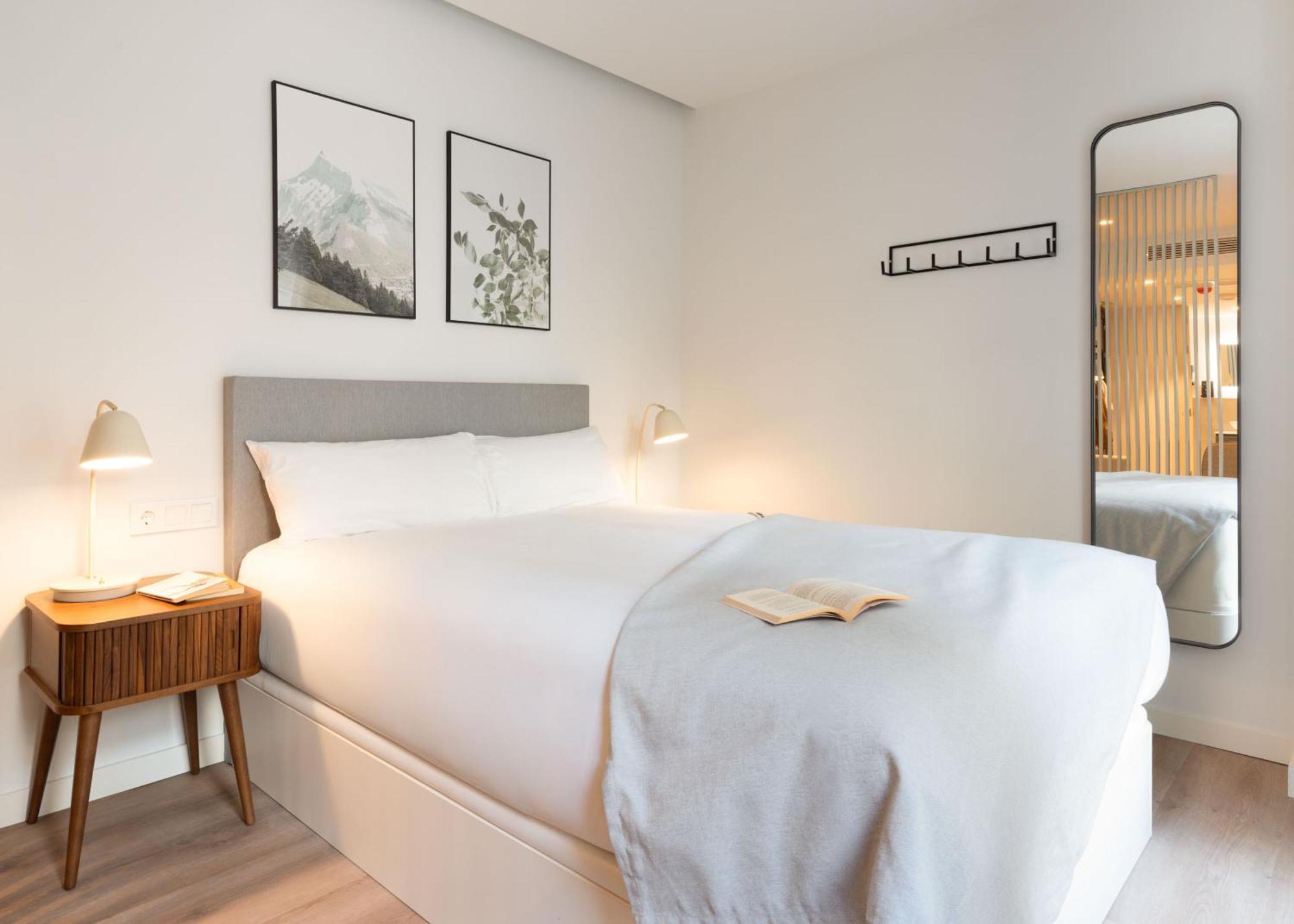Limehome Madrid Calle De Juan Hurtado De Mendoza Экстерьер фото